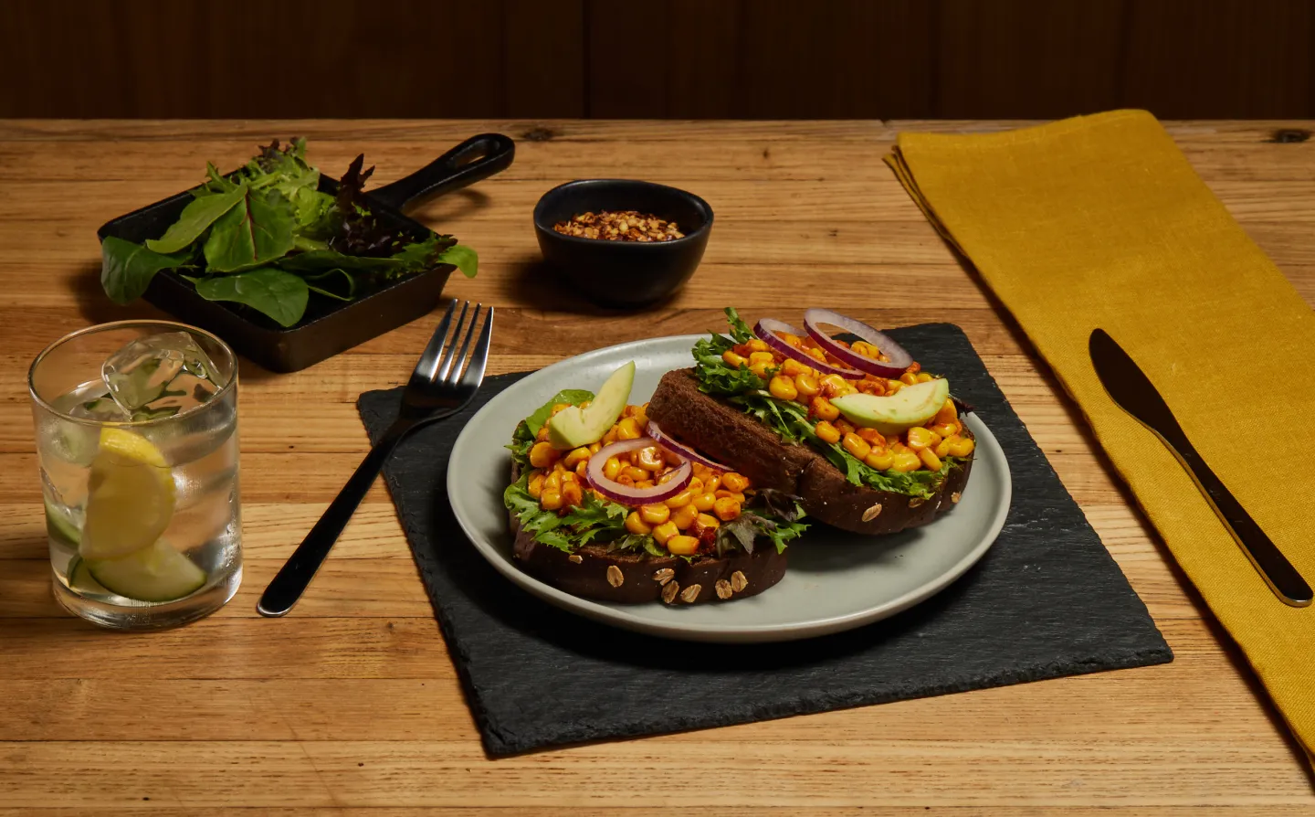 Bruschetta de elote dulce al chipotle