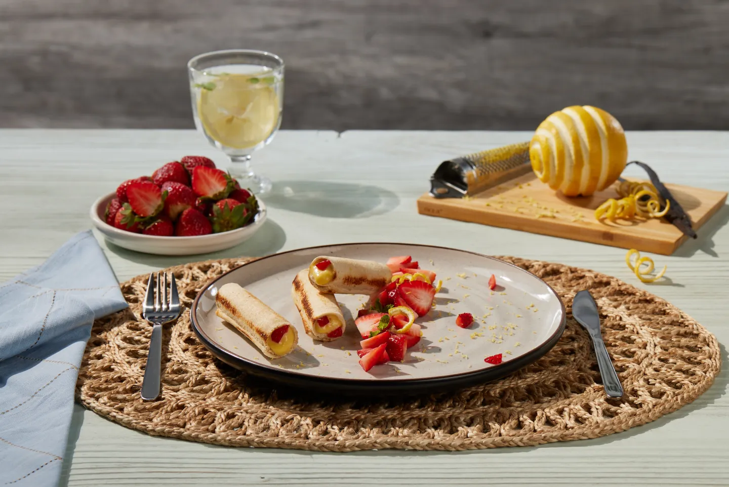 Rollitos de fresas con crema pastelera